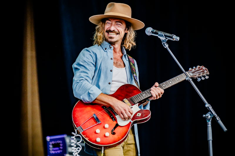 Jesse Roper live at Freedom Mobile Arch, Vancouver, 2026-07-18 - concert photo 6 of 10