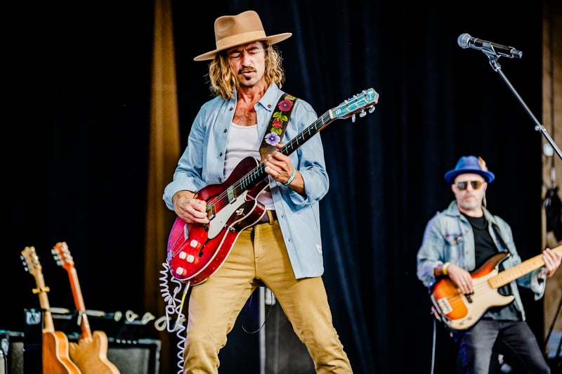 Jesse Roper live at Freedom Mobile Arch, Vancouver, 2026-07-18 - concert photo 8 of 10