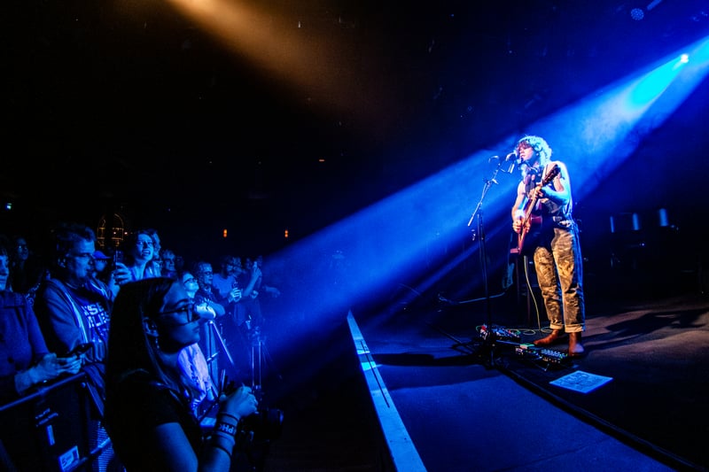 Jesse Welles live at Commodore Ballroom, Vancouver, 2026-03-19 - concert photo 14 of 16