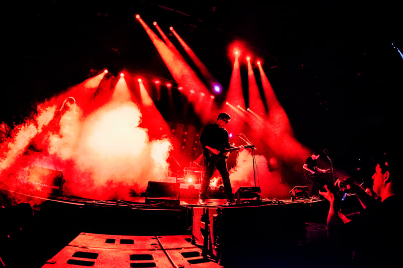 Jimmy Eat World live at Doug Mitchell Thunderbird Sports Centre, Vancouver, 2026-07-19 - concert photo 9 of 23