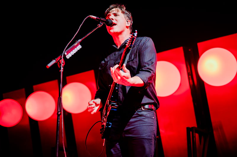 Jimmy Eat World live at Doug Mitchell Thunderbird Sports Centre, Vancouver, 2026-07-19 - concert photo 14 of 23