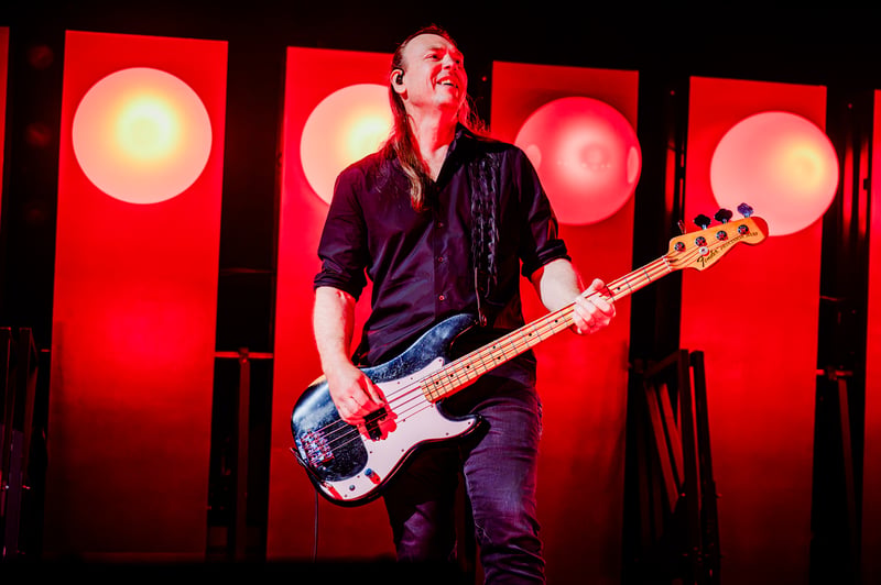Jimmy Eat World live at Doug Mitchell Thunderbird Sports Centre, Vancouver, 2026-07-19 - concert photo 18 of 23
