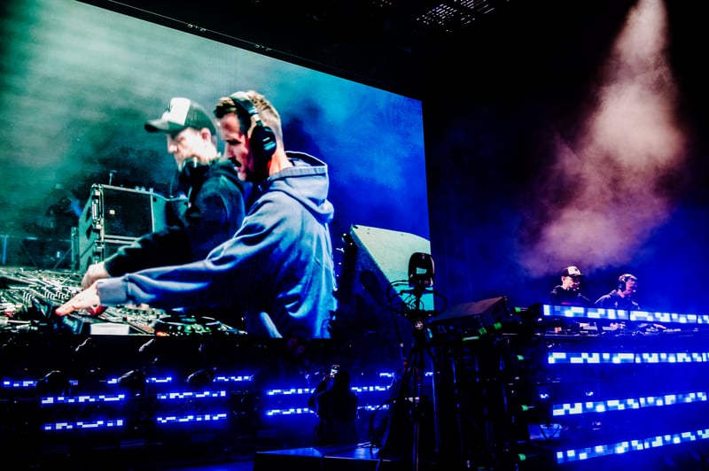 Kx5 (Kaskade + Deadmau5) live at Freedom Mobile Arch, Vancouver, 2026-07-17 - concert photo 10 of 15