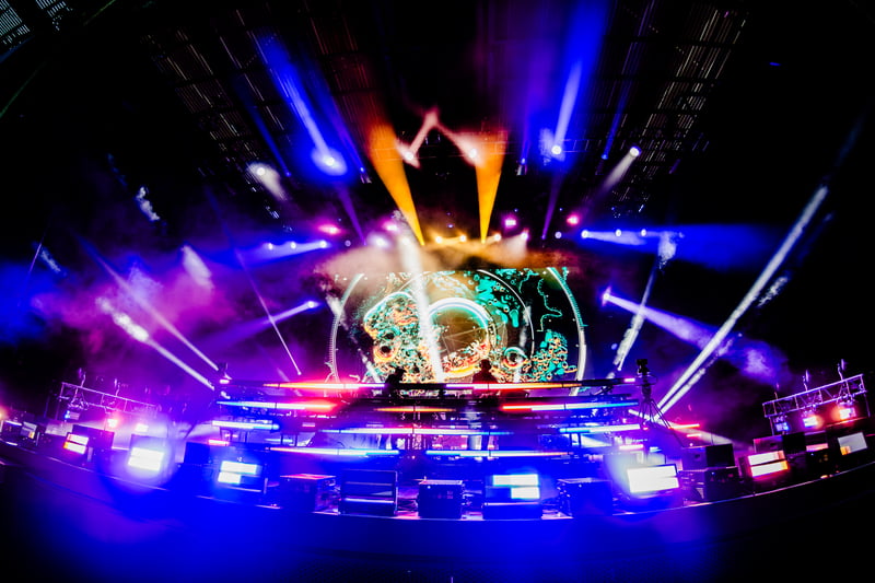 Kx5 (Kaskade + Deadmau5) live at Freedom Mobile Arch, Vancouver, 2026-07-17 - concert photo 11 of 15