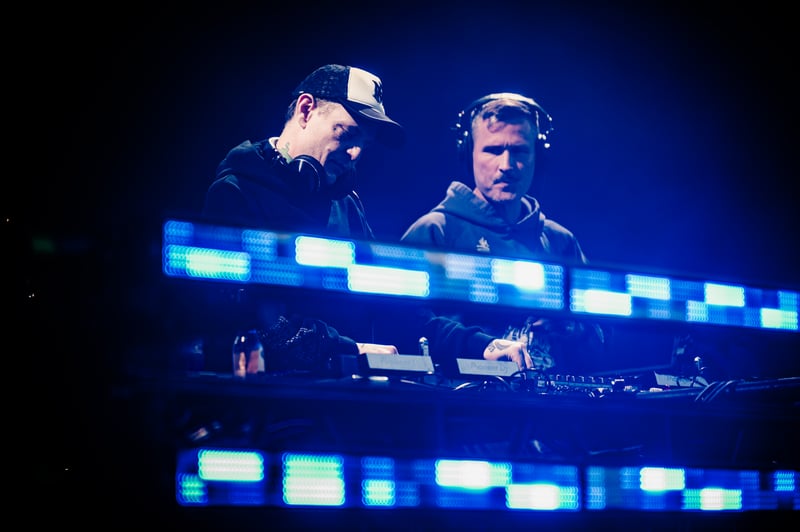 Kx5 (Kaskade + Deadmau5) live at Freedom Mobile Arch, Vancouver, 2026-07-17 - concert photo 12 of 15