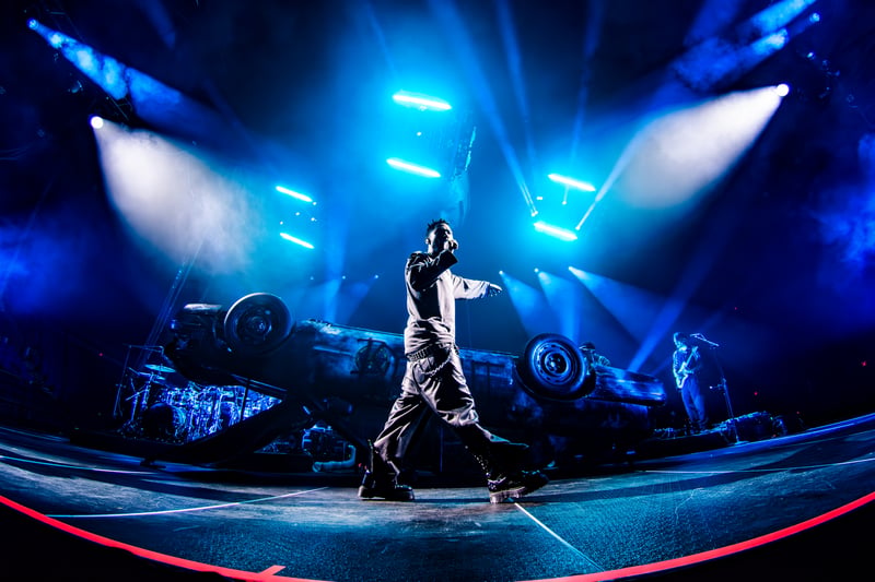 Miguel live at Doug Mitchell Thunderbird Sports Centre, Vancouver, 2026-03-10 - concert photo 9 of 29