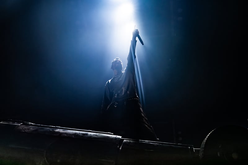 Miguel live at Doug Mitchell Thunderbird Sports Centre, Vancouver, 2026-03-10 - concert photo 13 of 29