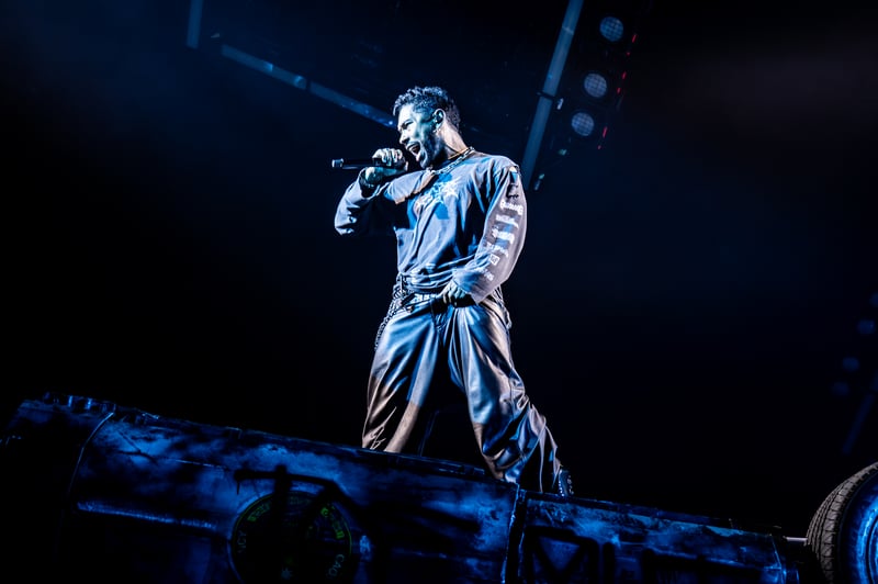 Miguel live at Doug Mitchell Thunderbird Sports Centre, Vancouver, 2026-03-10 - concert photo 16 of 29