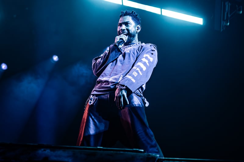 Miguel live at Doug Mitchell Thunderbird Sports Centre, Vancouver, 2026-03-10 - concert photo 28 of 29