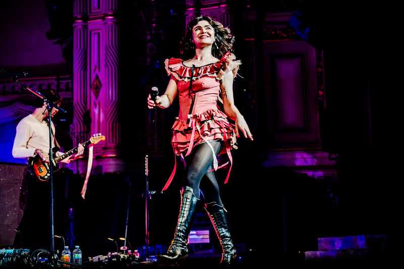 The Last Dinner Party live at Orpheum Theatre, Vancouver, 2026-05-19 - concert photo 1 of 36