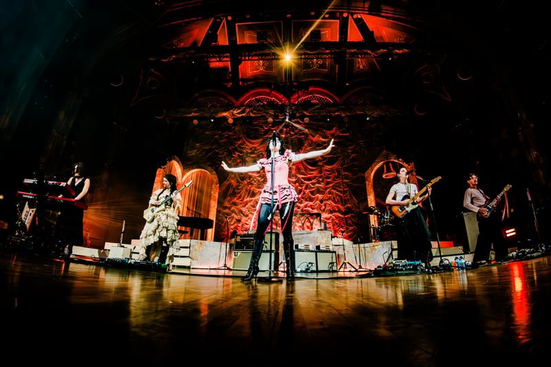 The Last Dinner Party live at Orpheum Theatre, Vancouver, 2026-05-19 - concert photo 34 of 36