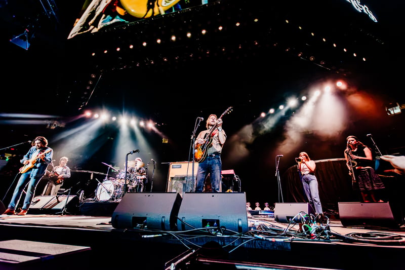 The Teskey Brothers live at Rogers Arena, Vancouver, 2026-07-22 - concert photo 9 of 12