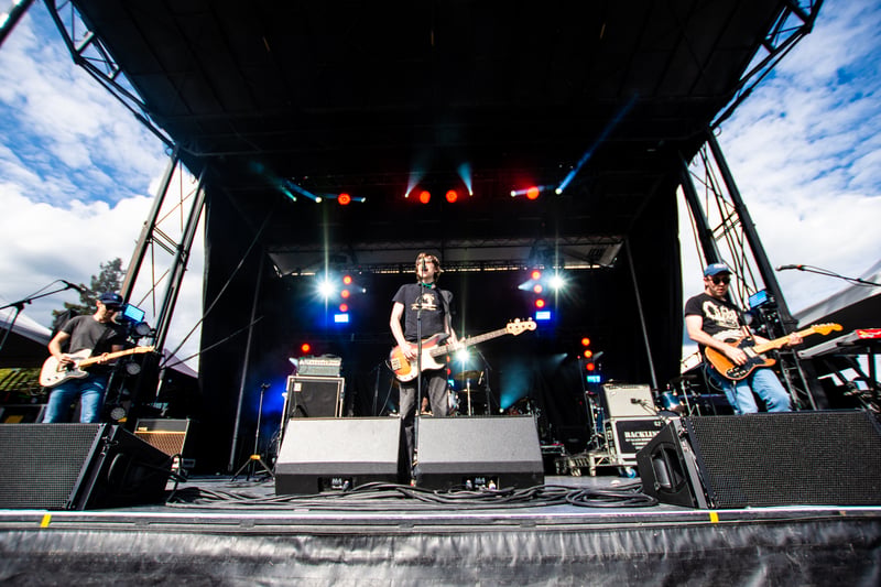 Tokyo Police Club live at Ambleside Music Festival, Vancouver, 2022-08-13 - concert photo 5 of 12