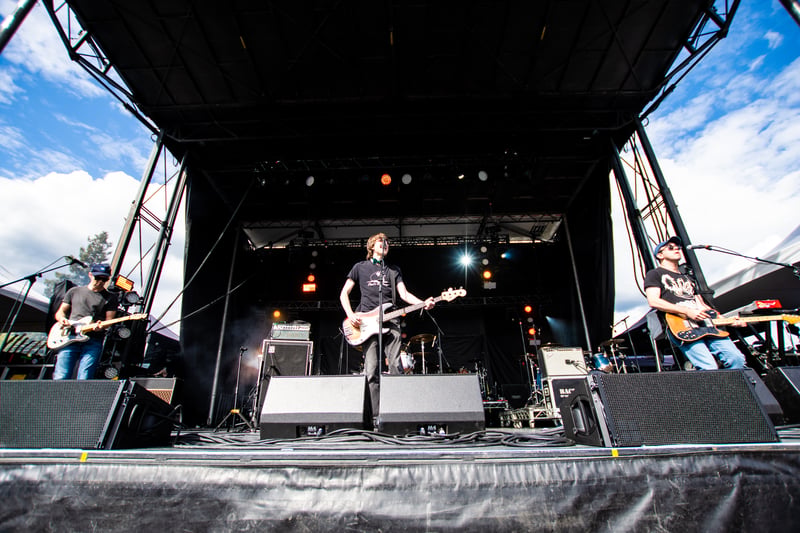 Tokyo Police Club live at Ambleside Music Festival, Vancouver, 2022-08-13 - concert photo 8 of 12
