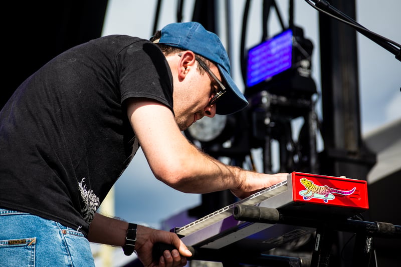 Tokyo Police Club live at Ambleside Music Festival, Vancouver, 2022-08-13 - concert photo 11 of 12