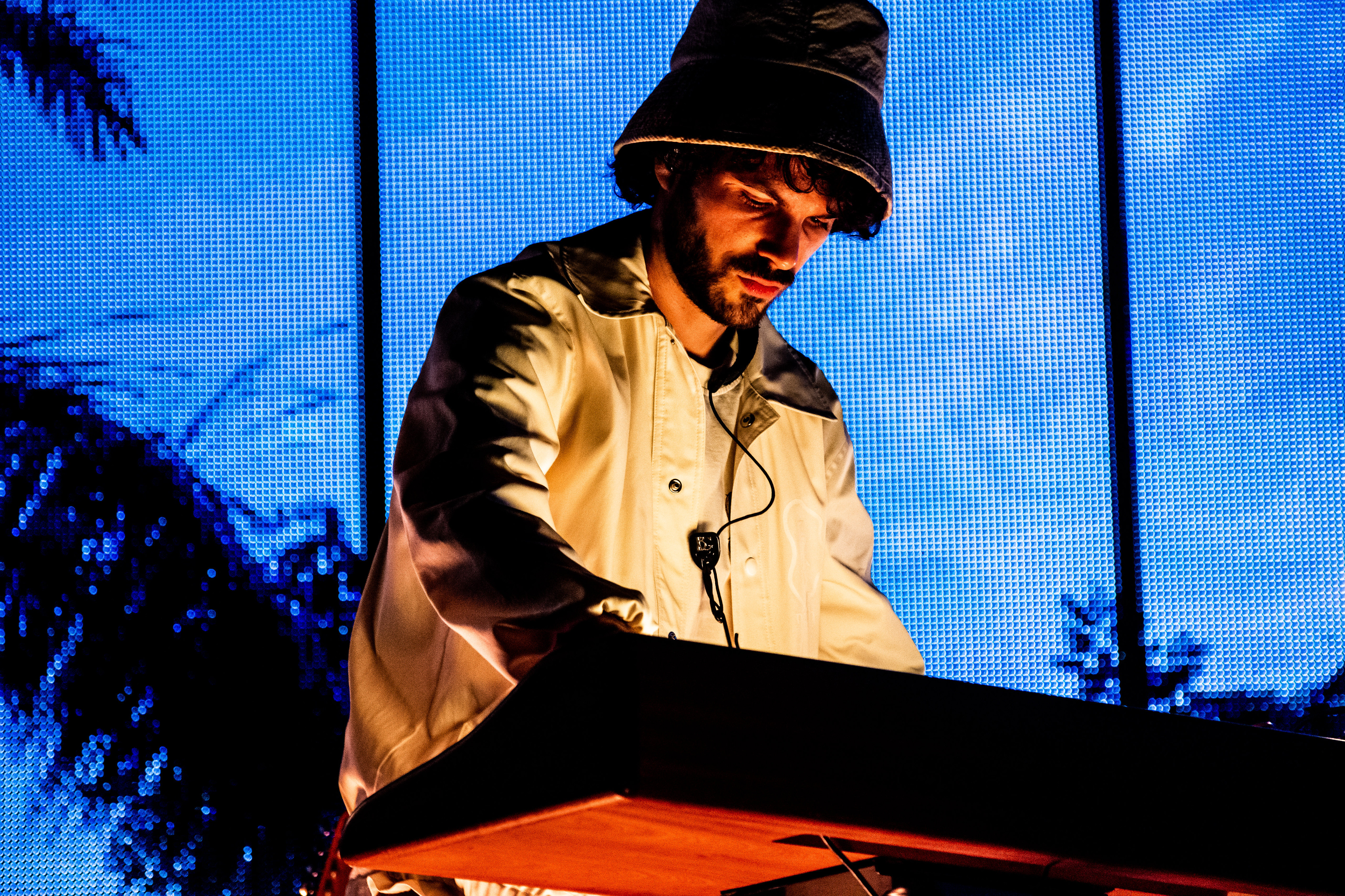 FKJ at PNE Forum - concert review photo