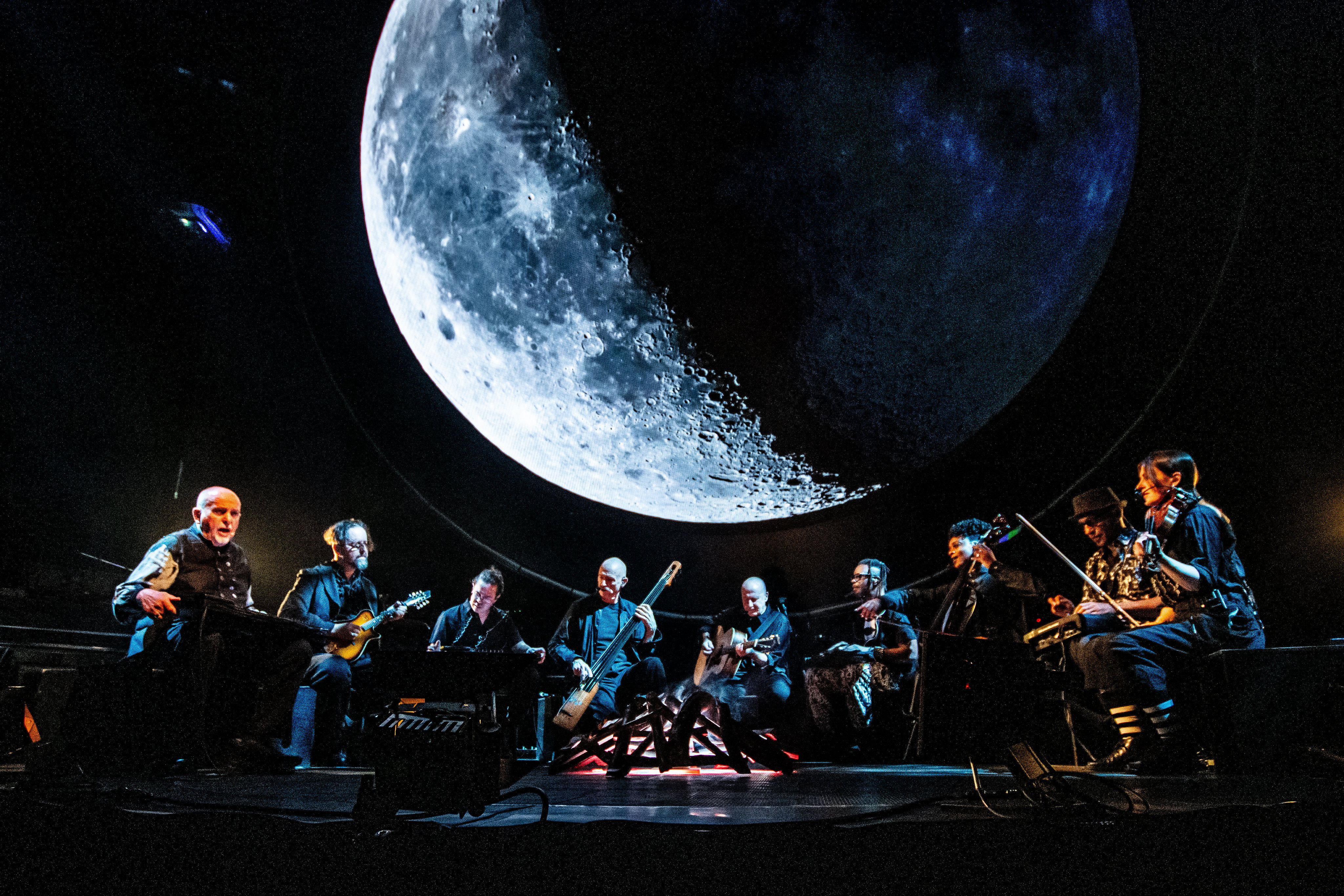 Peter Gabriel at Rogers Arena - concert review photo