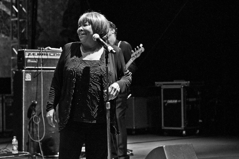 Mavis Staples performing at Bumbershoot, Vancouver - concert photography by Michael Caswell