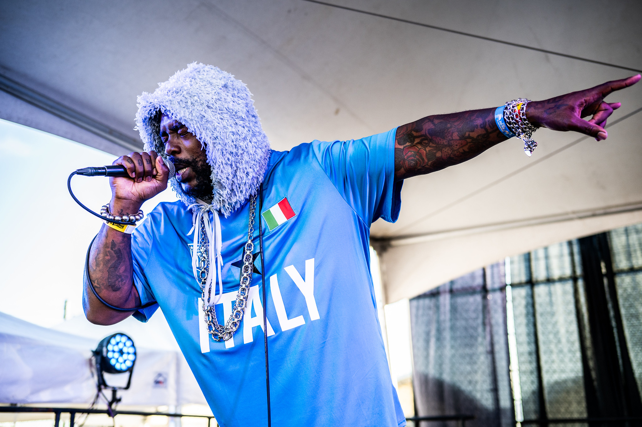 BAWAH fka Mauvey performing at Tilt Music Festival, Vancouver - concert photography by Michael Caswell