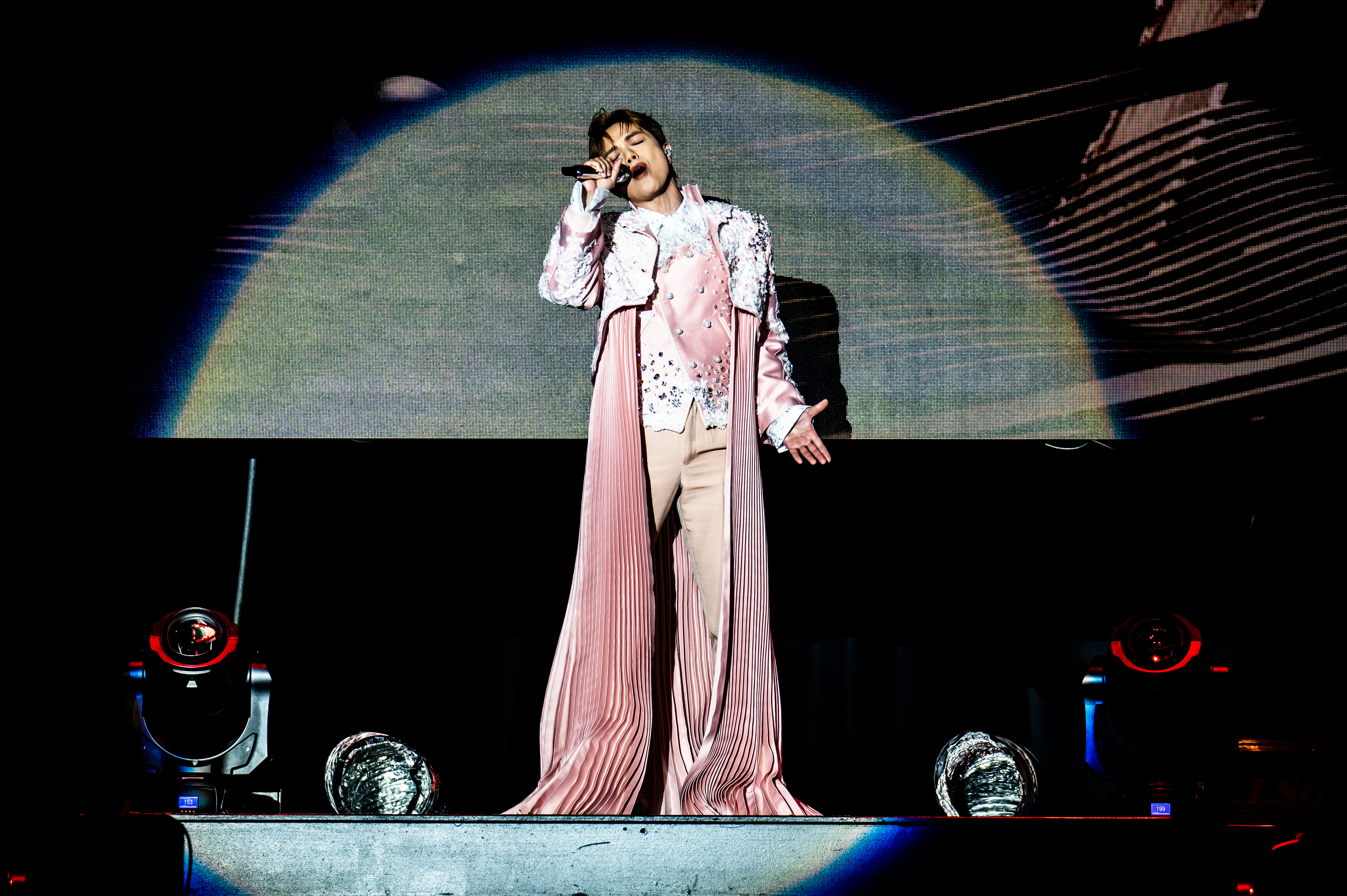 Hins Cheung performing at Doug Mitchell Thunderbird Sports Centre, Vancouver - concert photography by Michael Caswell