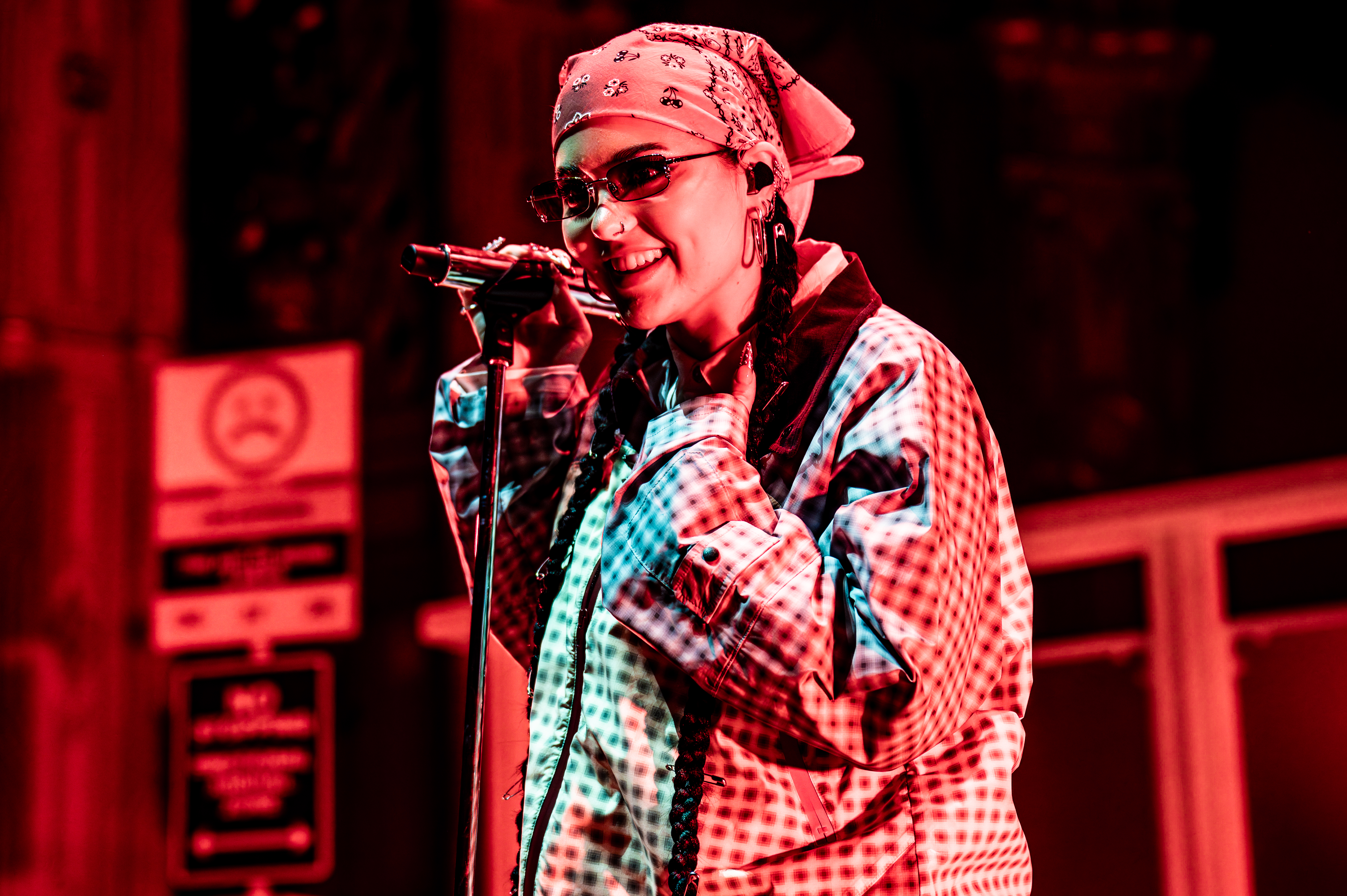 Lauren Spencer Smith performing at Orpheum Theatre, Vancouver - concert photography by Michael Caswell