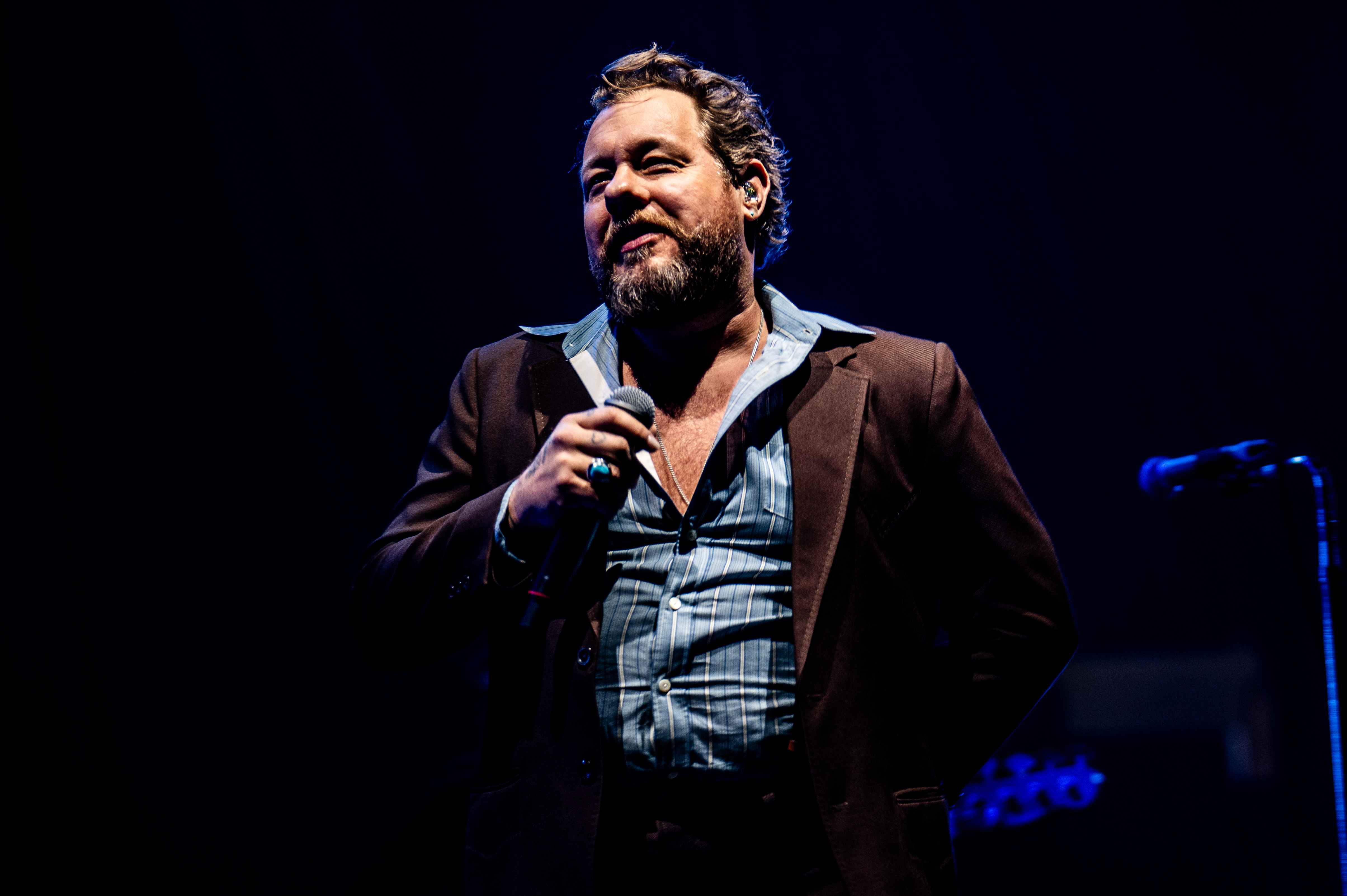 Nathaniel Rateliff & The Night Sweats performing at Rogers Arena, Vancouver - concert photography by Michael Caswell