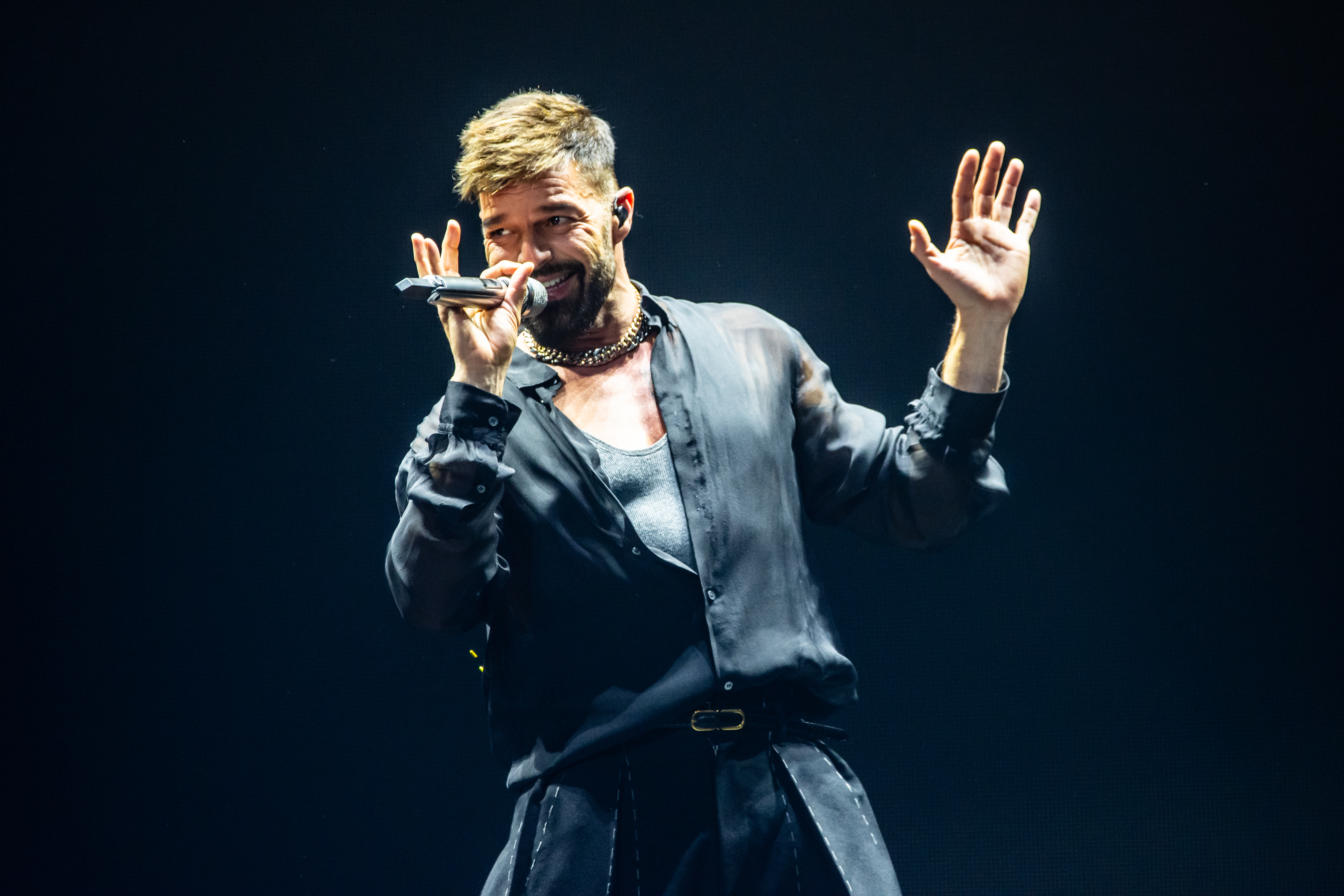 Ricky Martin performing at Rogers Arena, Vancouver - concert photography by Michael Caswell
