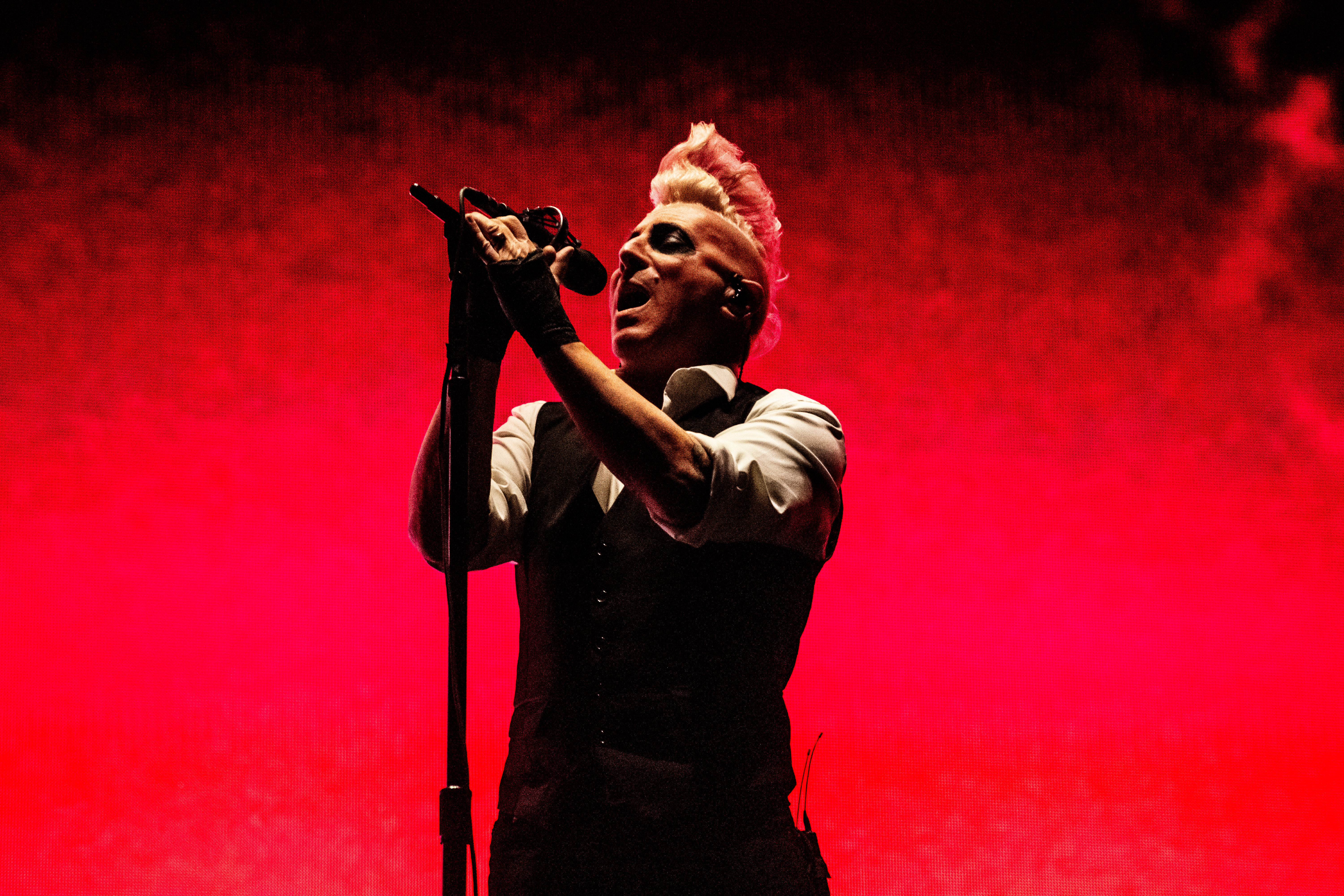 Tool performing at Rogers Arena, Vancouver - concert photography by Michael Caswell