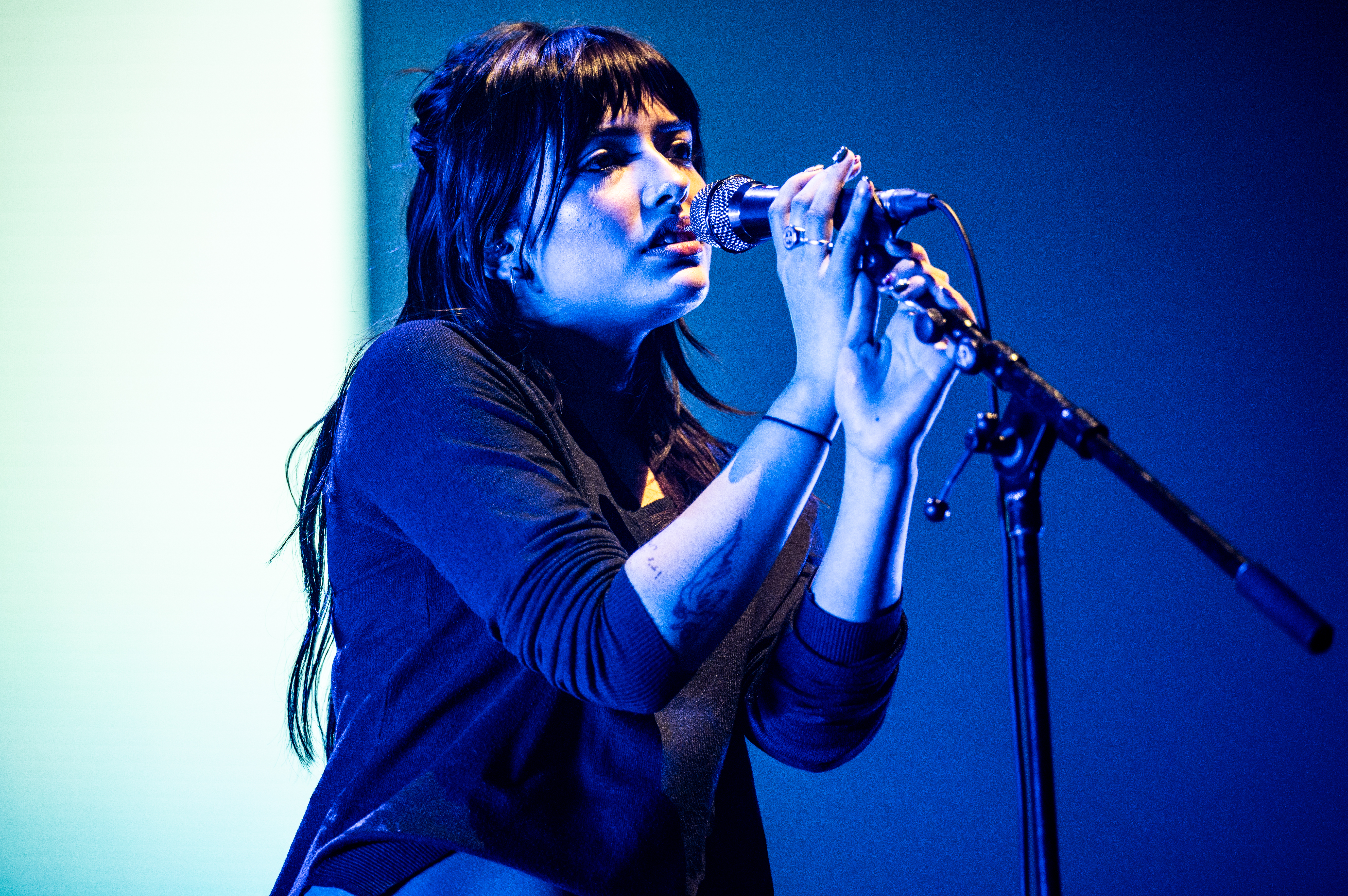 Yunè Pinku performing at PNE Forum, Vancouver - concert photography by Michael Caswell