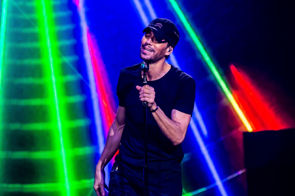 Enrique Iglesias @ Rogers Arena - Dec 10 2023